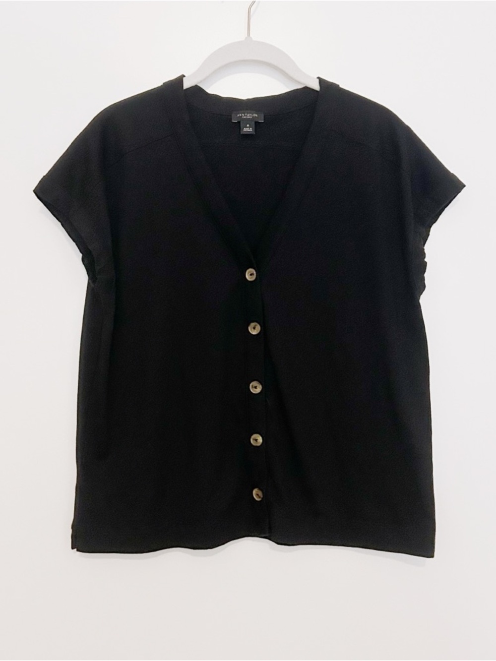 Ann Taylor Factory Button Front V Neck Top - Picture 2 of 6